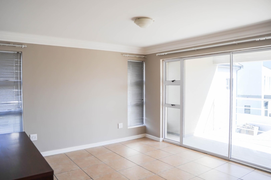 To Let 4 Bedroom Property for Rent in Calypso Beach Western Cape